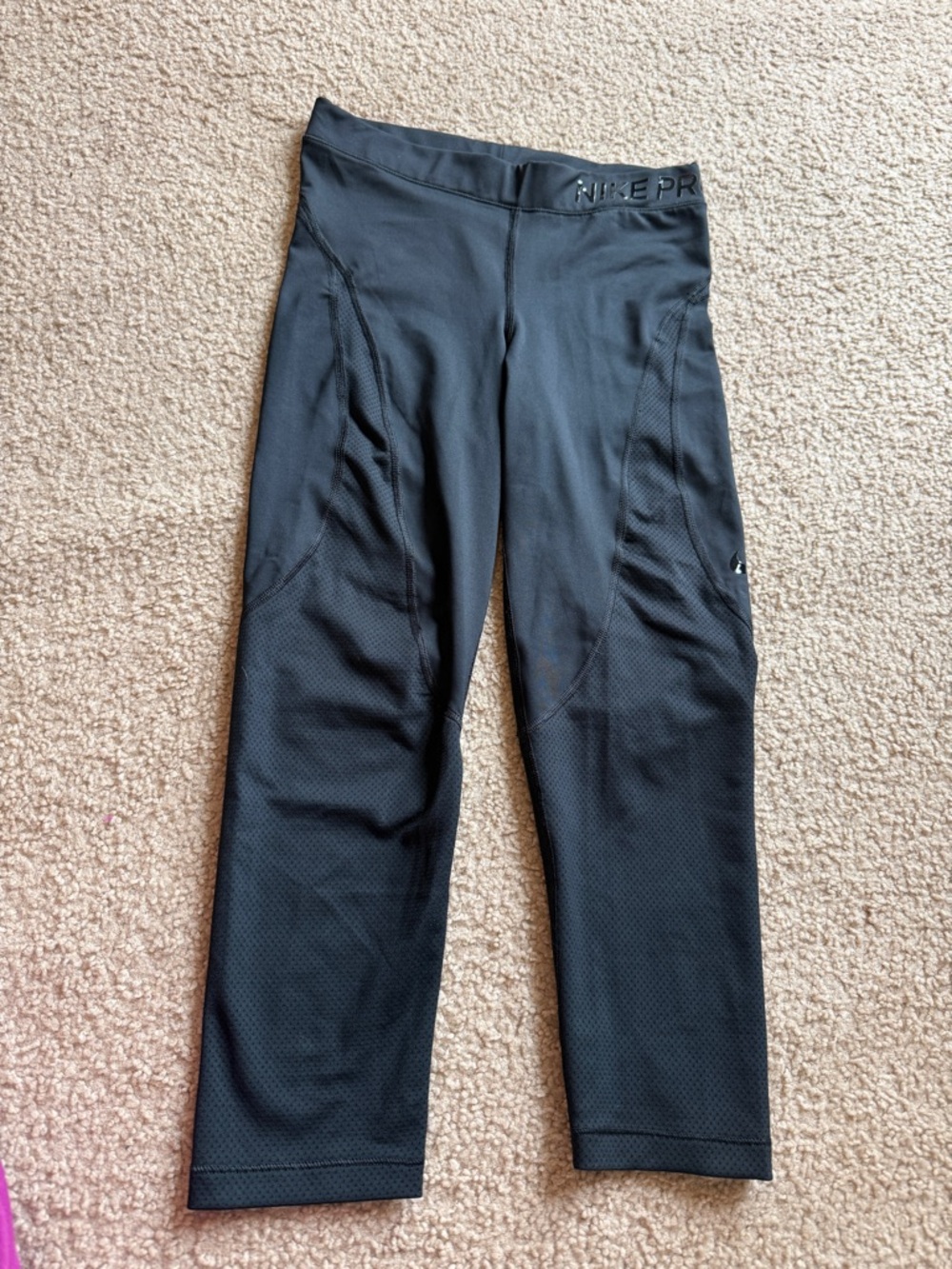 Nike Pro Black Cropped Leggings Size S